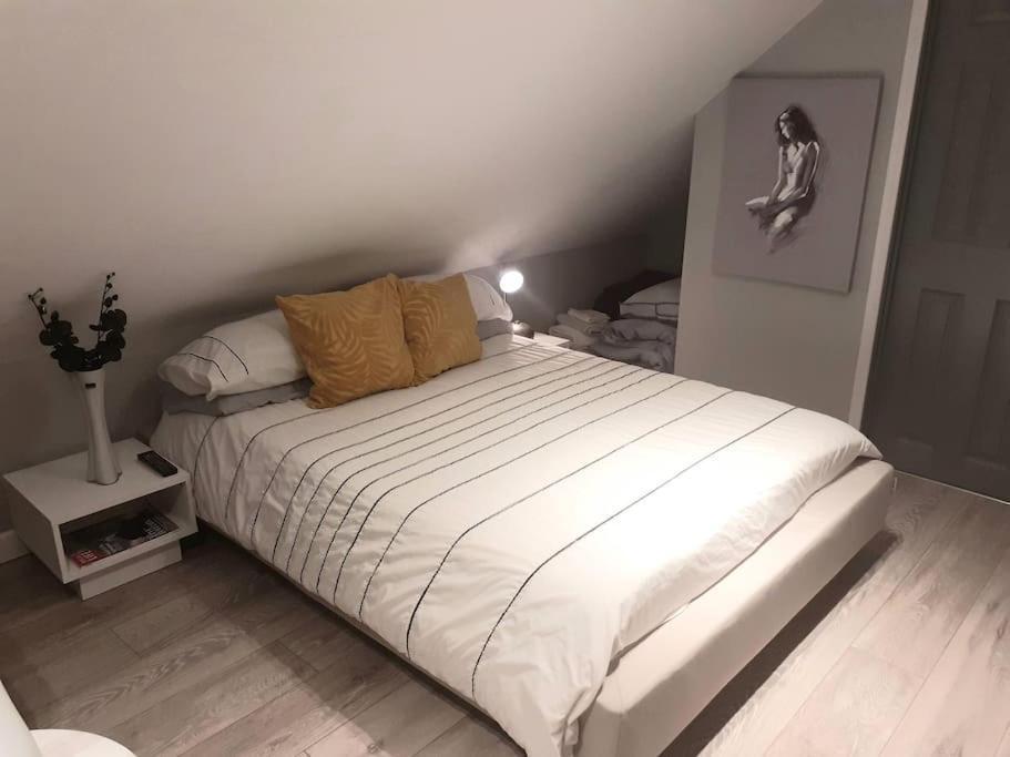 The Contemporary Studio Bracknell Ngoại thất bức ảnh